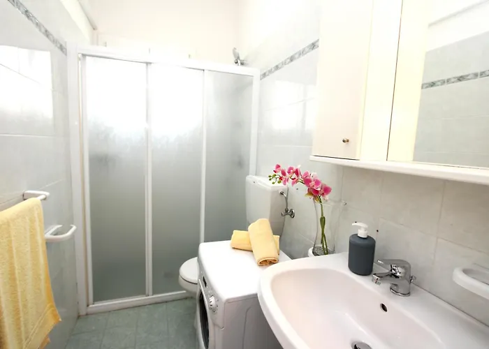 House Pinetine بيت للعطل